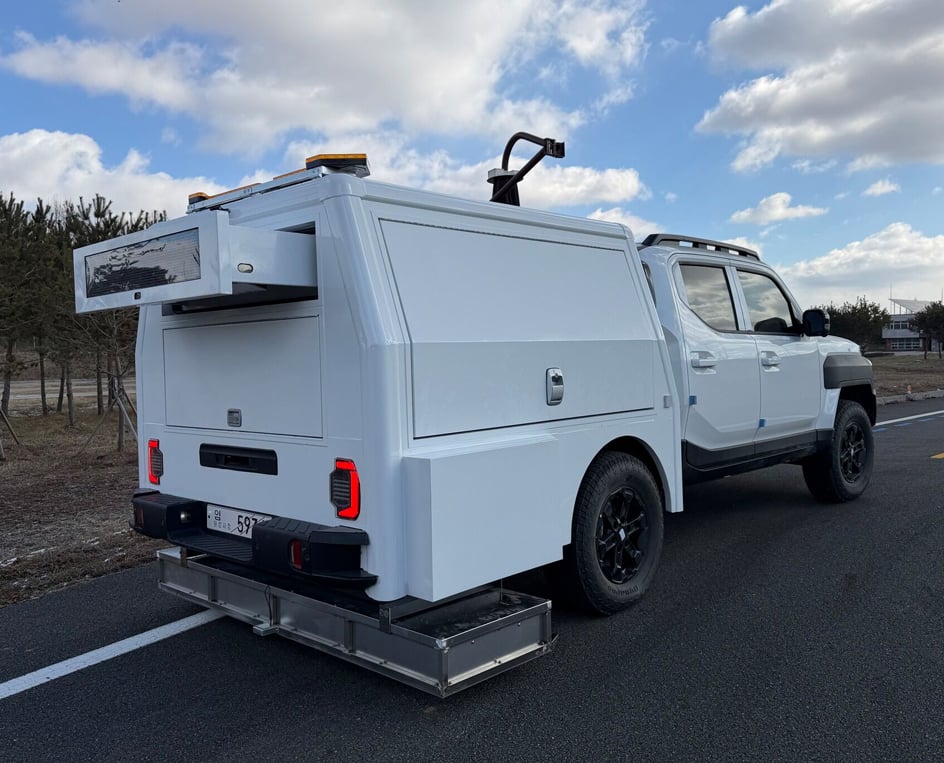 MIRA FLex on a KIA behind 2