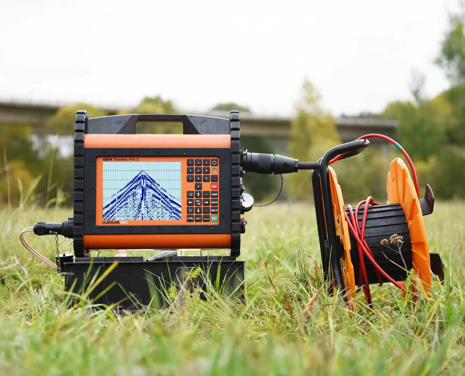 Terraloc_Pro_2_field@2x